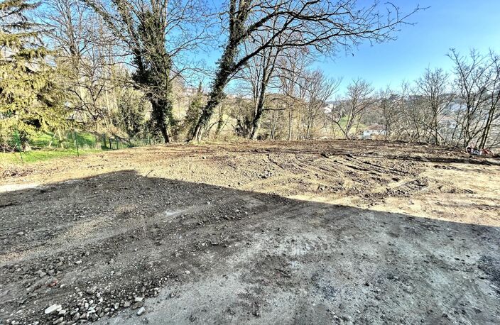 Terrain à bâtir, viabilisé et libre constructeur — photo 3