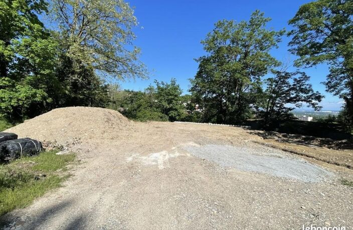 Terrain à bâtir, viabilisé et libre constructeur — photo 4