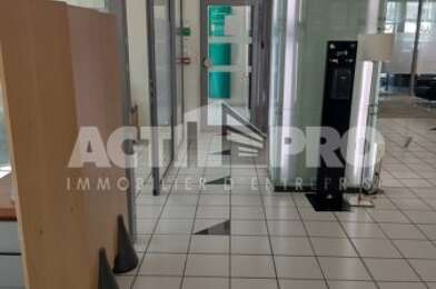 Bureau  848000 €