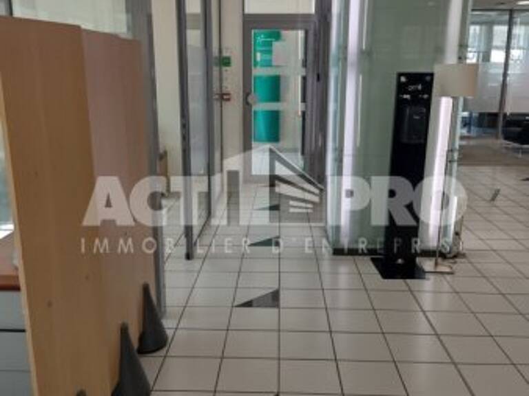 Bureaux à vendre — photo 1