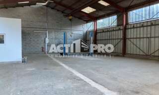 Commerce  230 m² à vendre à Le Boulou (66160)