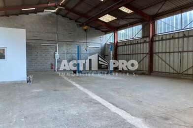 Commerce  381600 €