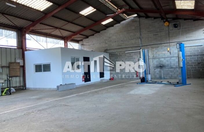 Entrepot à vendre — photo 2