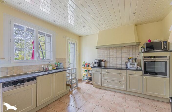 Maison en pierre de 10 pièces principales — photo 4