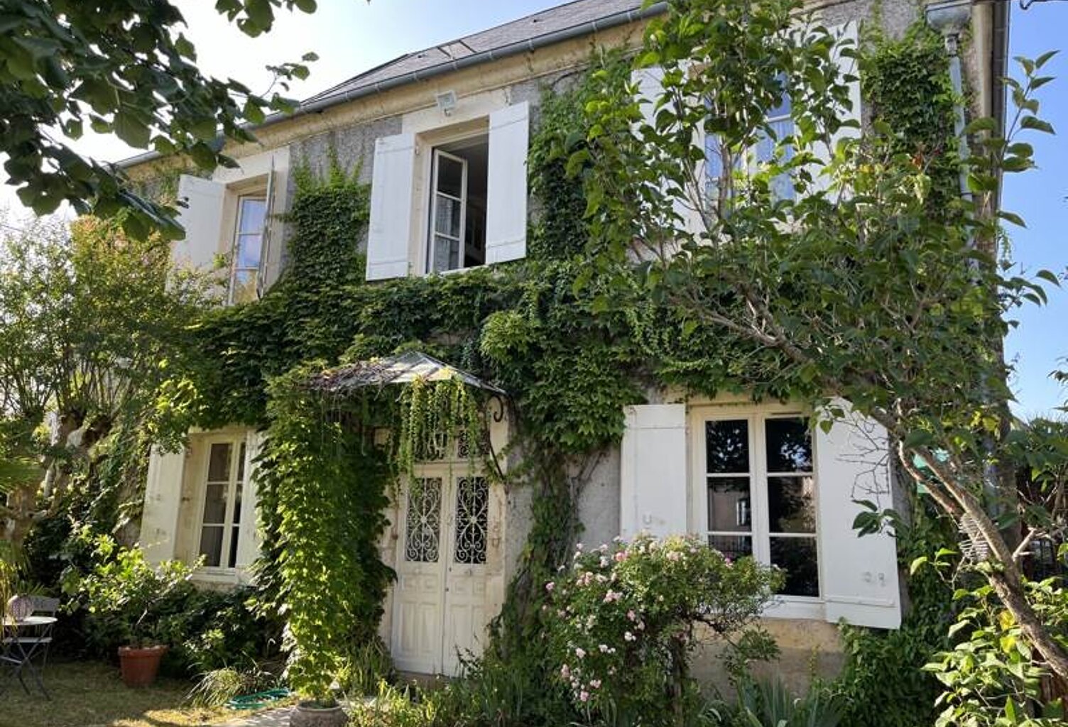 Maison de ville de 8 pièces principales — photo 1