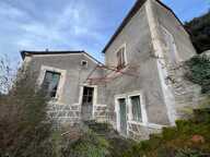 Maison en pierre de 3 pièces principales — photo 2