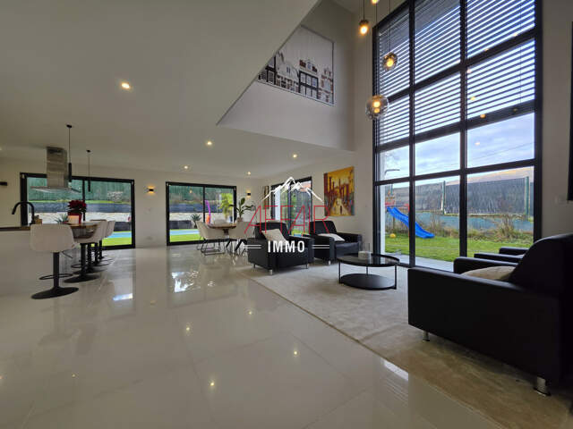 MAISON 235 M2 - 74930 REIGNIER ESERY — photo du bien