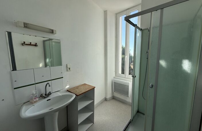 Vente immeuble   Barbezieux-Saint-Hilaire (16300) — photo 3