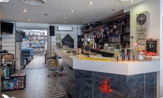 Immeuble   m² à vendre à Saintes (17100)