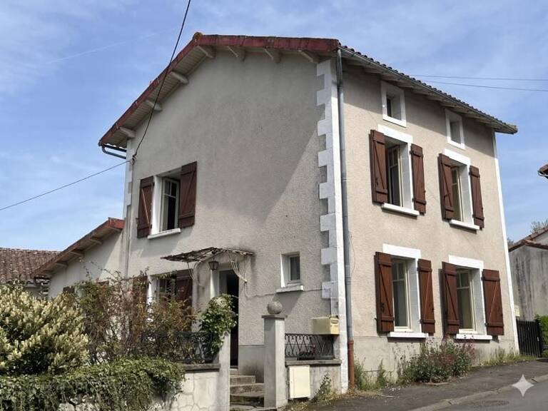 Maison de bourg de 5 pièces principales — photo 1