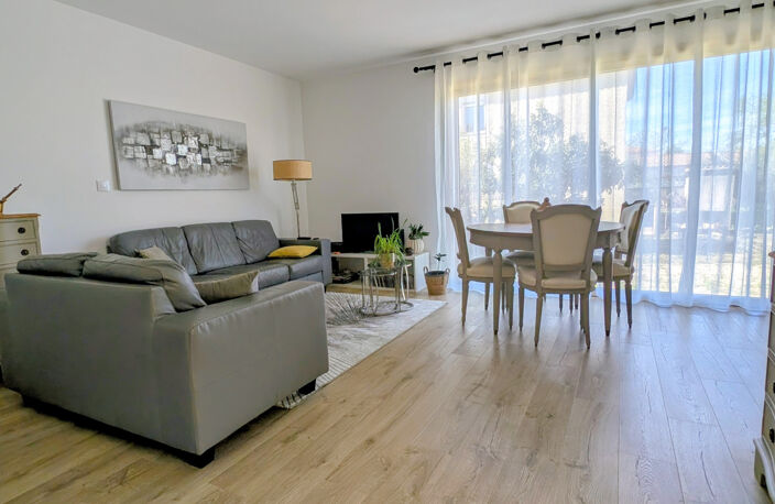 Nîmes, Maison ossature Bois, quartier Haute Magaille, place du Cardinal — photo 4