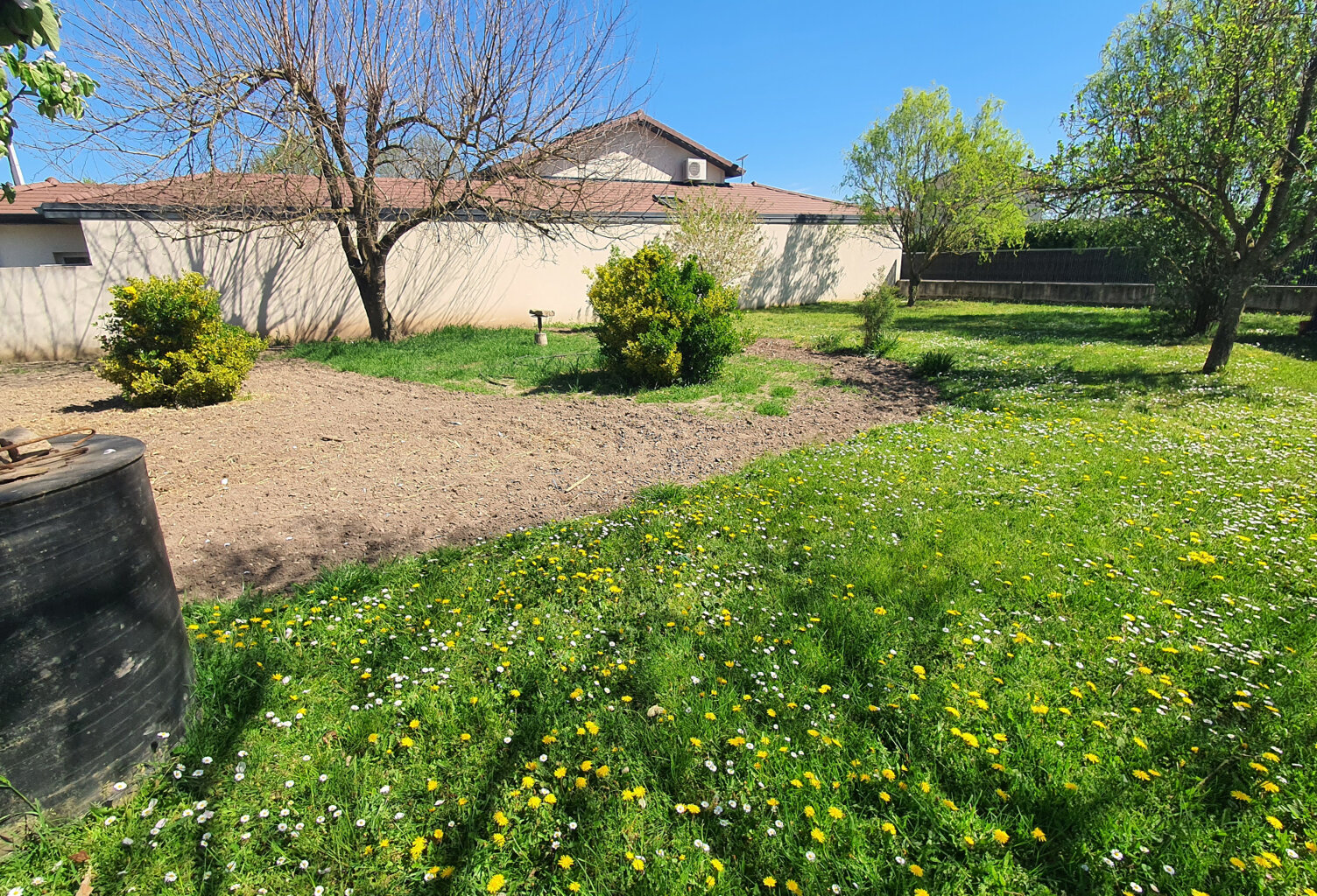 Terrain à bâtir de 523 m2 situé à Villemoirieu — photo 1