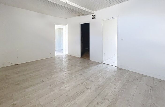 Maison de bourg de 6 pièces principales — photo 3