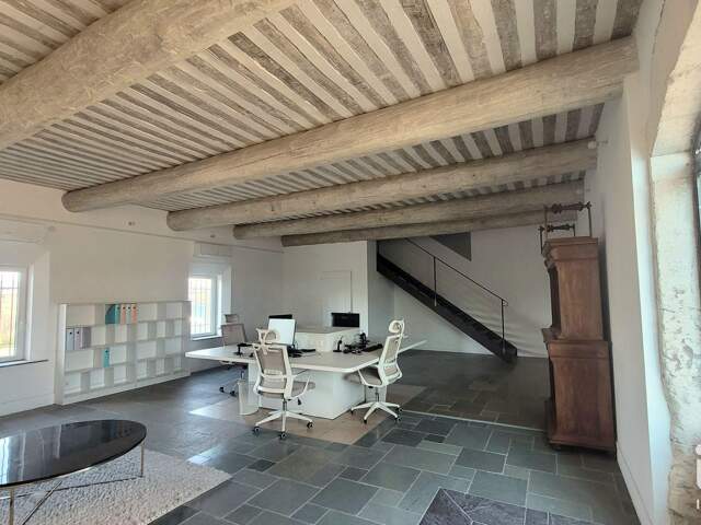 Location Boutique/Local commercial 121 m&sup2; — photo du bien