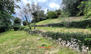 Terrain  1028 m² à vendre à Gattières (06510)