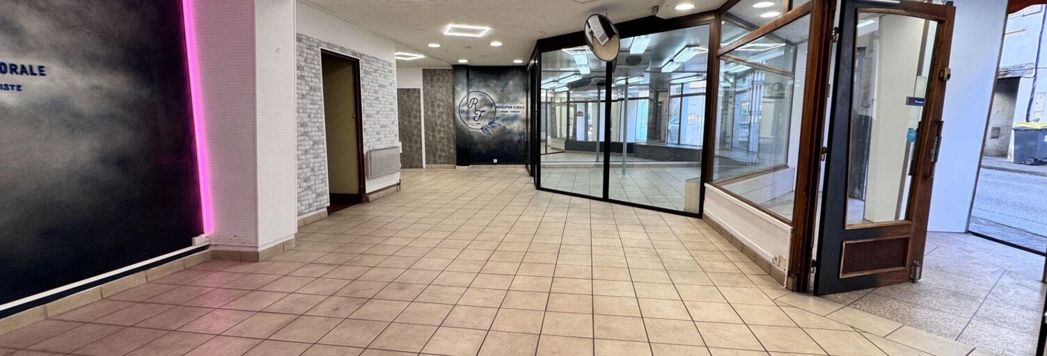 Commerce  144 m² à louer à Moirans (38430)