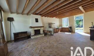 Maison 8 Pièces 188 m² à vendre à Ozillac (17500)