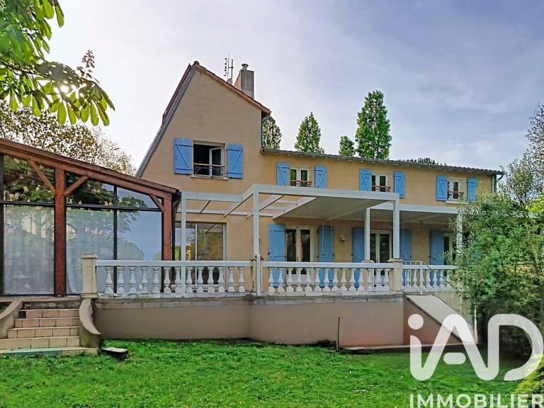 Vente Maison/villa 8 pièces — photo 1