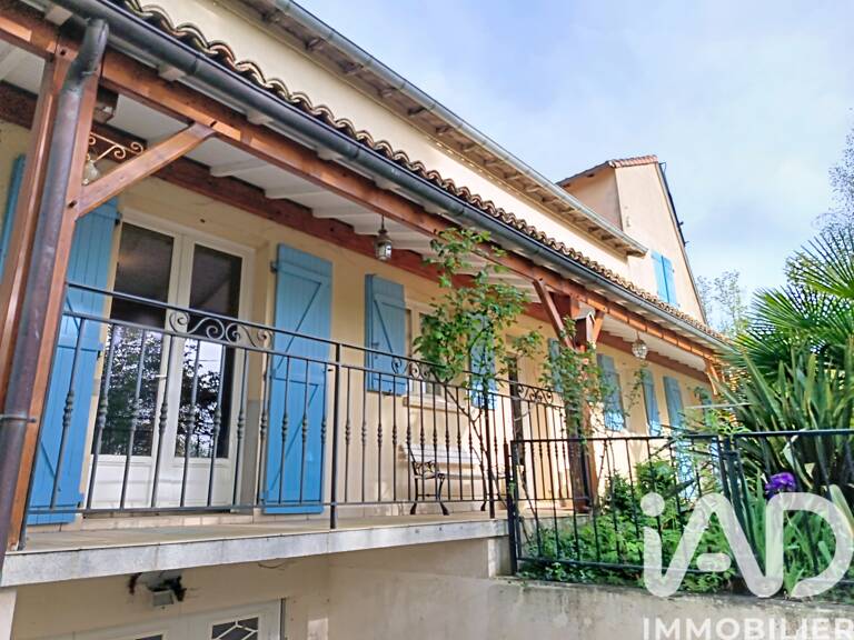 Vente Maison/villa 8 pièces — photo 1