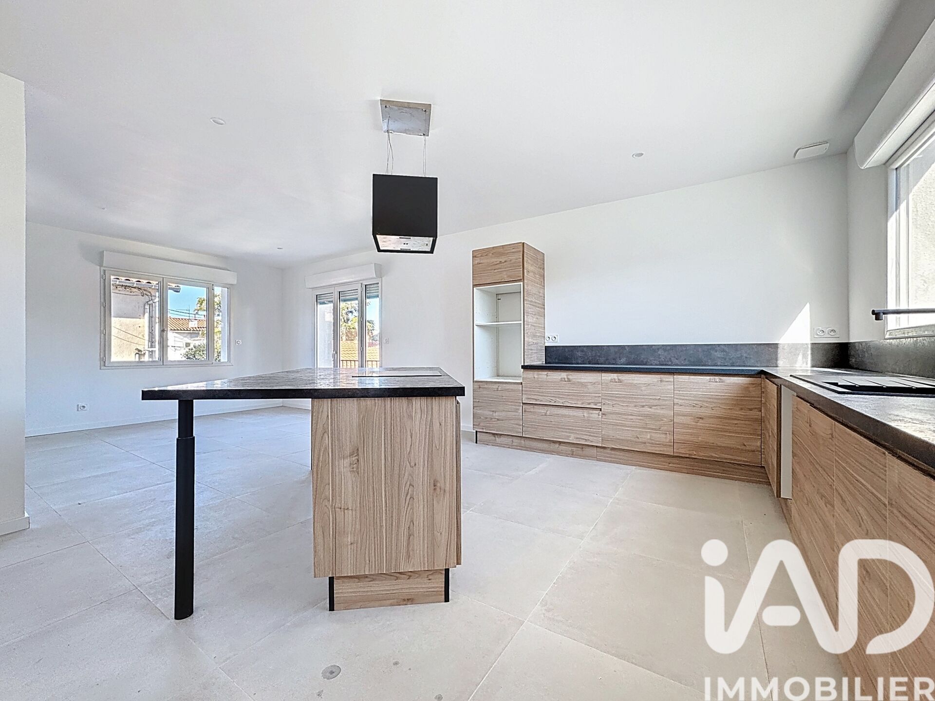 Vente Immeuble 240 m² - Photo 3