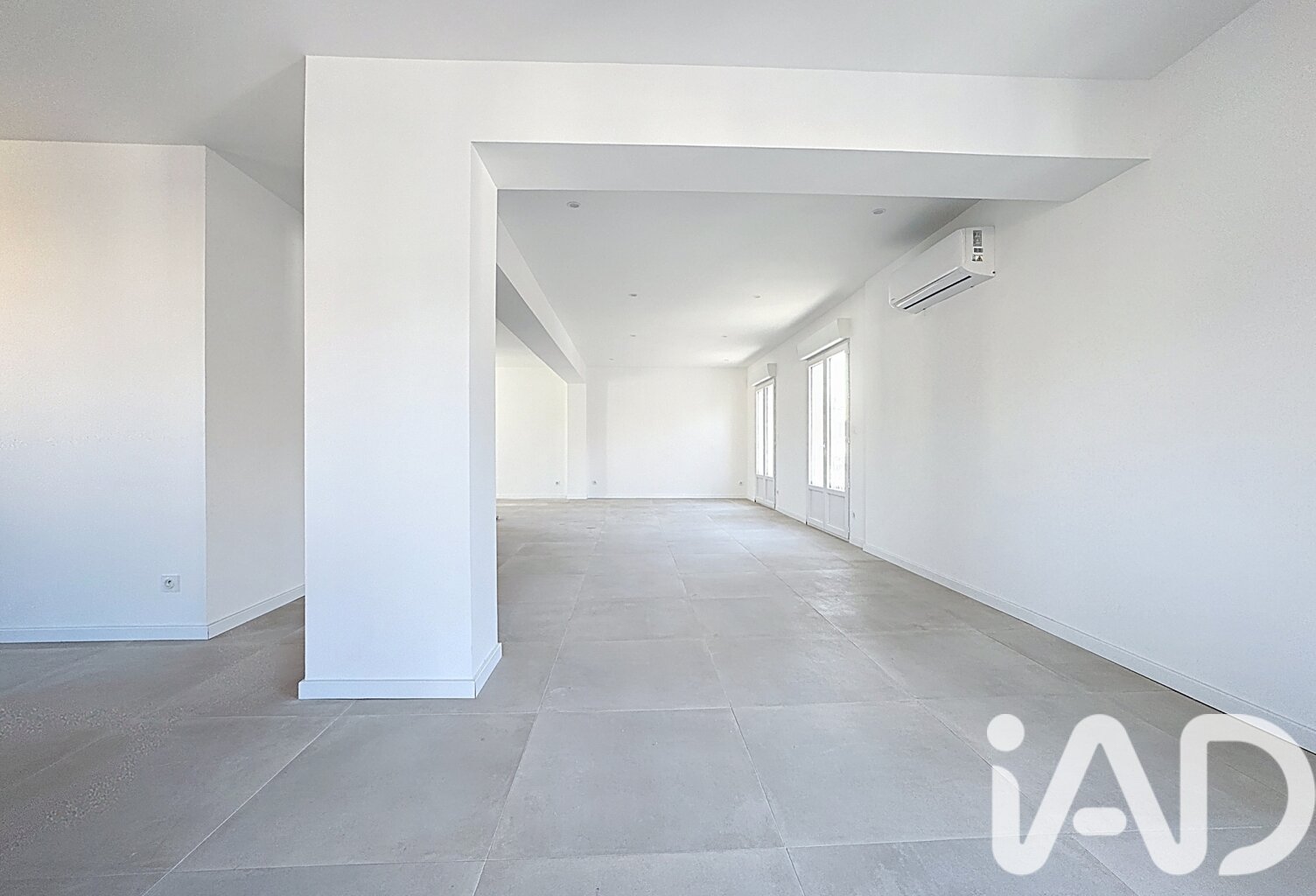 Vente Immeuble 240 m&sup2; — photo 1