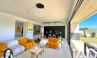 Maison 7 Pièces 203 m² à vendre à Peaugres (07340)