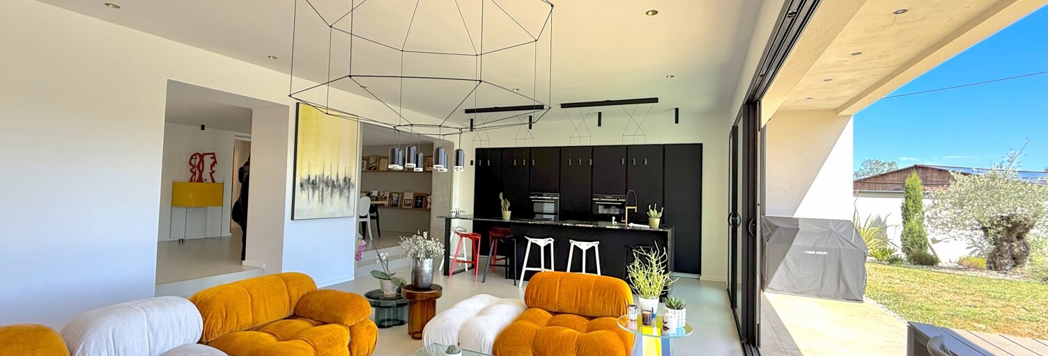 Maison 7 Pièces 203 m² à vendre à Peaugres (07340)