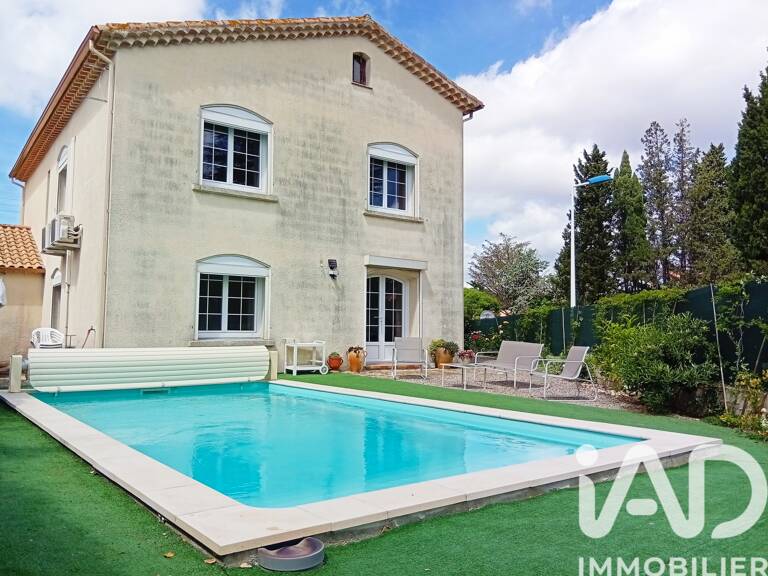 Vente Maison/villa 8 pièces — photo 1