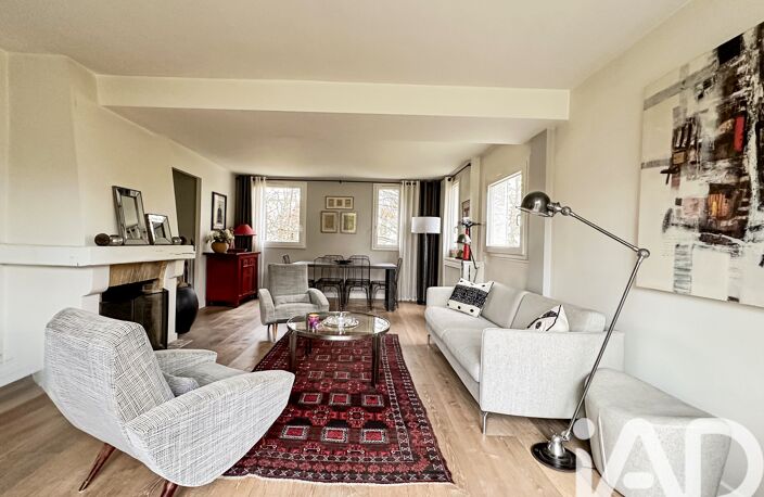 Vente Maison/villa 8 pièces — photo 2