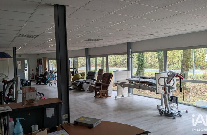 Vente Murs commerciaux 400 m&sup2; — photo 4
