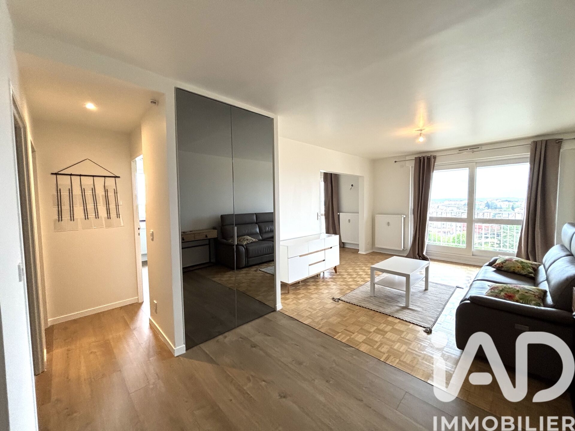Villefranche-Sur-Saone - 78m² - 4p. - 2ch.
