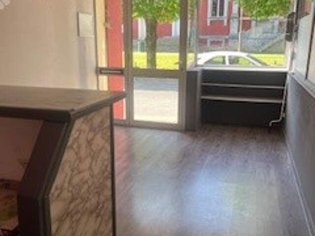 Centre ville local commercial ou professionnel de 32m2 en RD — photo du bien