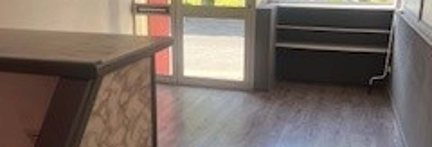 Commerce  32 m² à louer à Lourdes (65100)