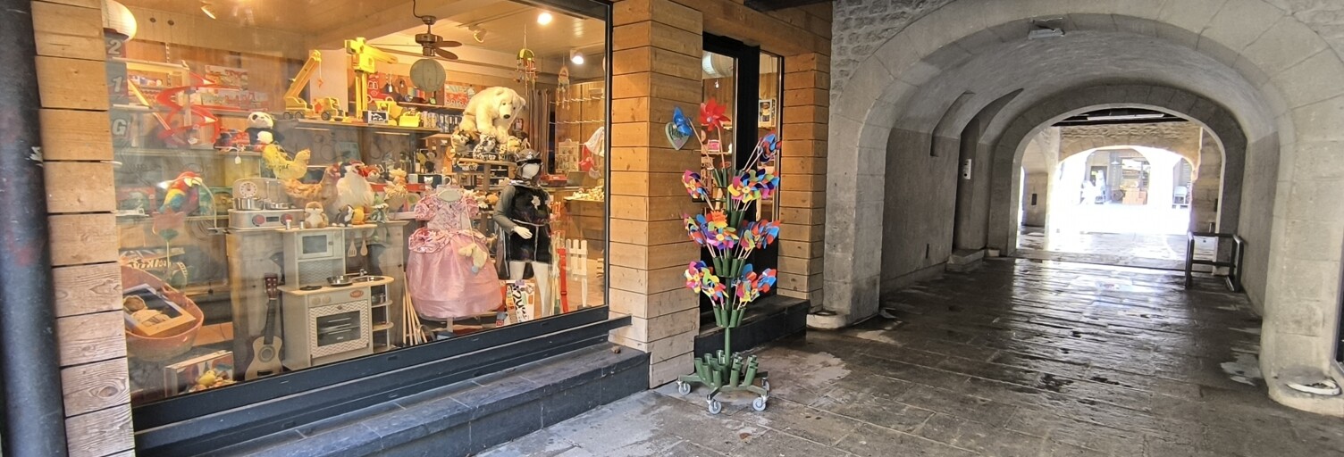 Commerce  50 m² à vendre à Uzès (30700)