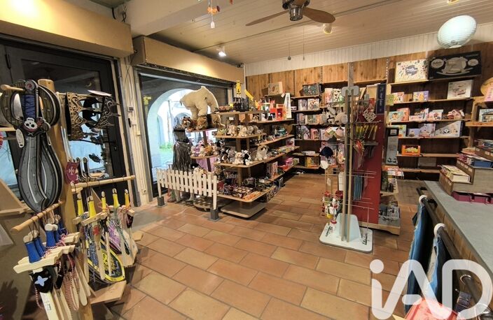 Vente Local commercial 50 m&sup2; — photo 2