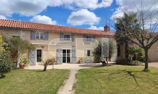 Maison 8 Pièces 169 m² à vendre à Angliers (86330)