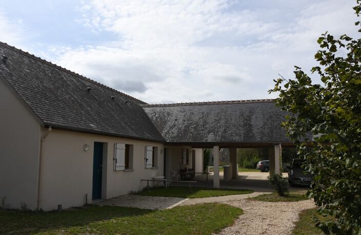 La Celle st Avant, centre bourg avec tous ses commerces, ensemble immobilier de 10 logements individuels de plain-pied pour 400 m² habitables, sur un terrain d'environ 2 800 m² — photo 4