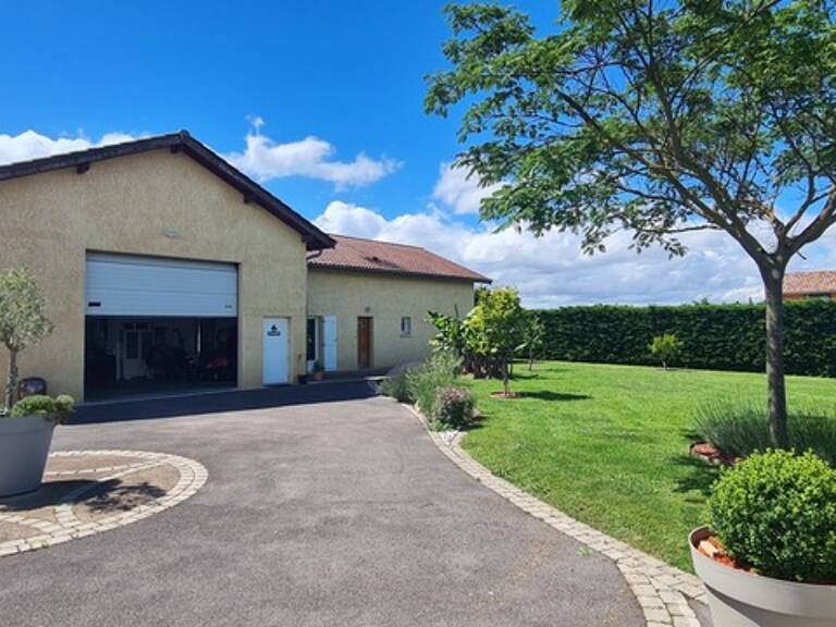 Maison 135 m2 habitable sur 2000 m2 de terrain clos avec grand garage — photo 1