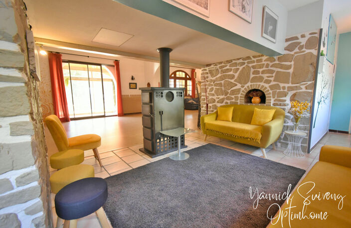 PROPRIÉTÉ DE 358 M² + DÉPENDANCE - ARLES SUR TECH (66150) — photo 2