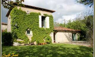 Maison 9 Pièces 215 m² à vendre à Chalais (16210)