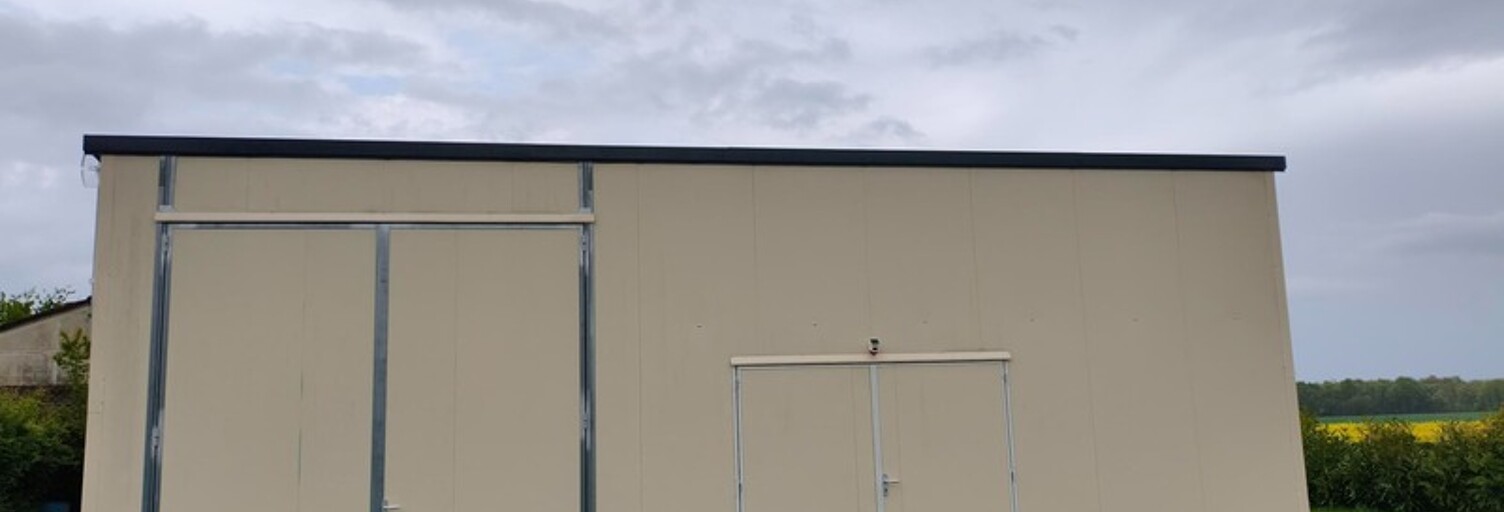 Local industriel 1 Pièce 81 m² à vendre à Chuelles (45220)