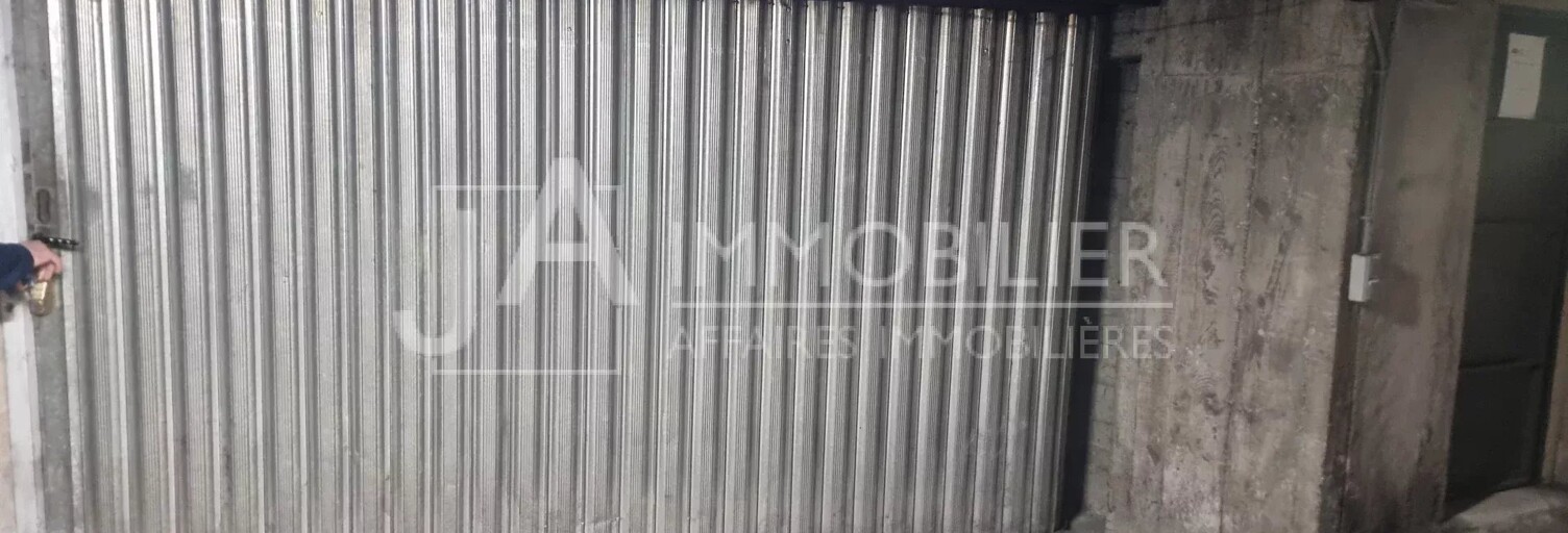 Garage   m² à louer à Nice (06100)