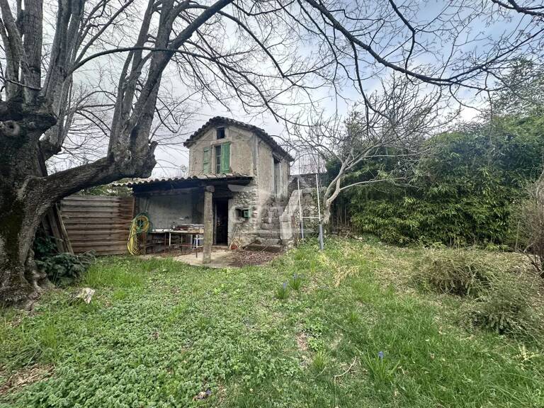 Terrain constructible plat d’environ 1 350 m² — photo 1