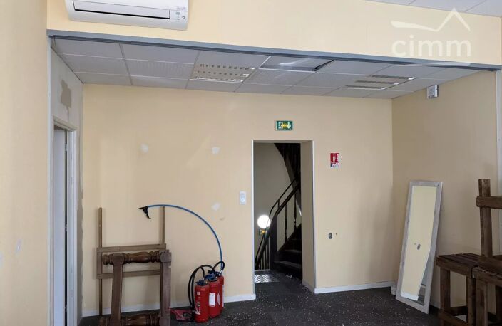 A vendre un immeuble avec un local commercial  et deux apparteme — photo 4