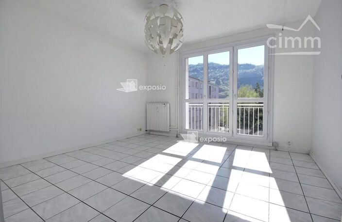 LOCATION T3  + CAVE VILLARD-BONNOT — photo 3