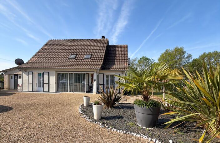 🏡 Ensemble immobilier avec maison périgourdine et deux gîtes – Vue panoramique – Terrain 4 091 m² 🌳 — photo 2
