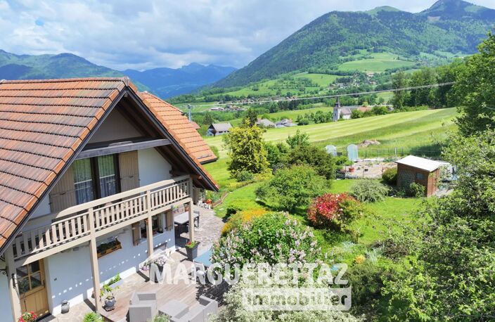 Vue Môle pour cette belle maison cossue avec sous-sol complet, a — photo 3