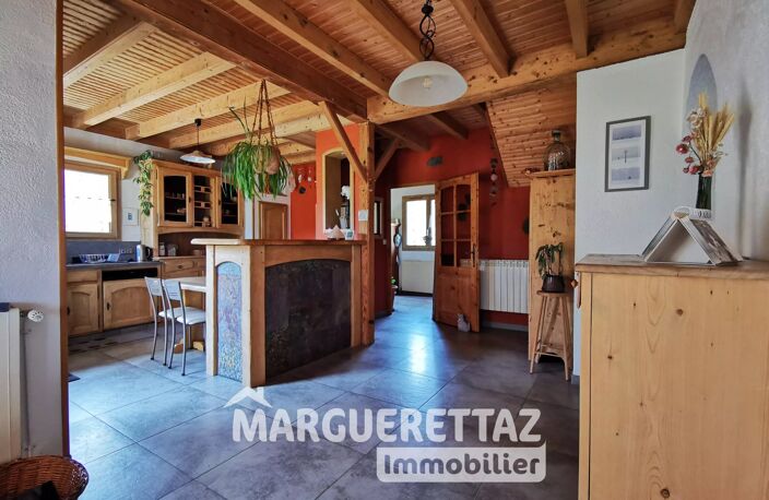 Vue Môle pour cette belle maison cossue avec sous-sol complet, a — photo 5