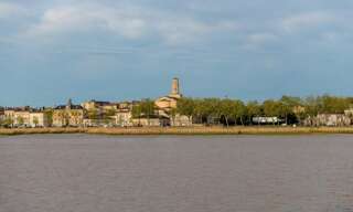 Maison 4 Pièces 85 m² à louer à Saint-Estèphe (33180)