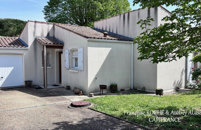 Maison 88m2 - plain-pied - 4 pièces - 3 chambres - garage - jardin clos à SAINTES (17)- Quartier La Fenètre — photo 2